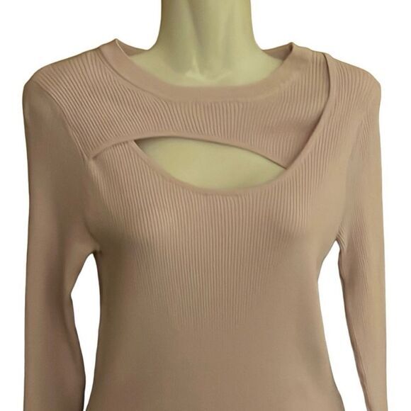 Carmen Marc Valvo Sweater Size Medium Lavender Pink Ribbed Keyhole Front NWOT - Picture 2 of 7